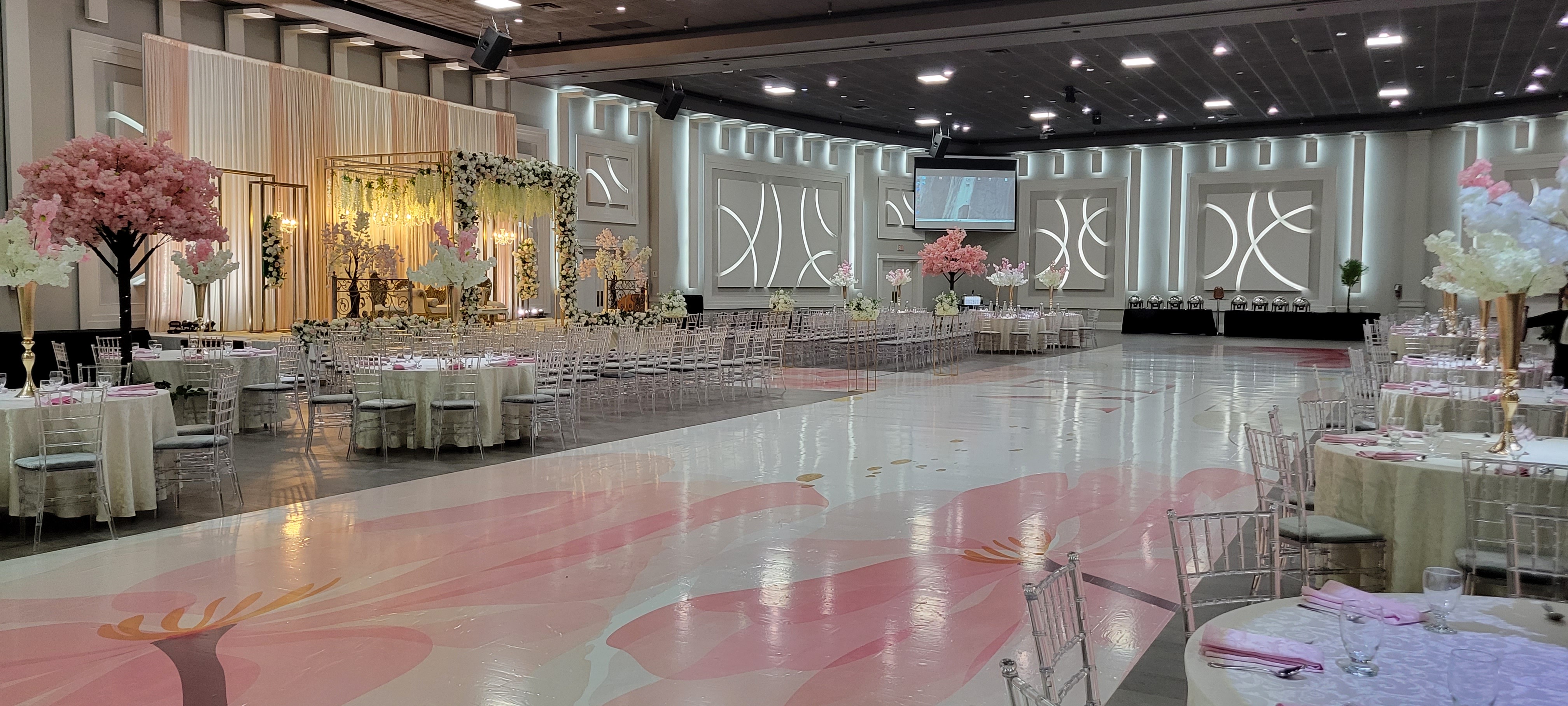 Elegantly plated cuisine at Palacio Event Centre in Mississauga